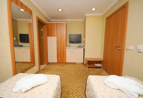 Hotel Ebrus'un Konagi 4*