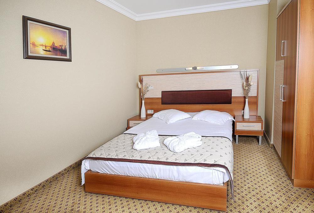The Hera Premium Готель 4*